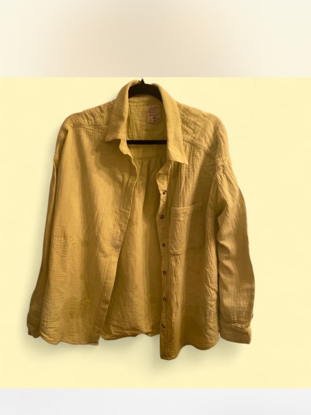 This item is the Billabong "Right On" Gauze Shirt .